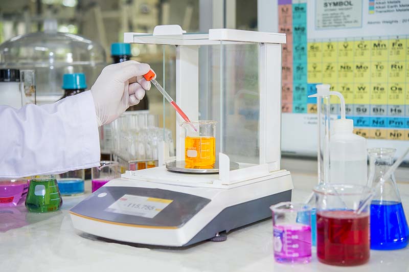 Les différents modèles de balance de laboratoire commercialisés en France