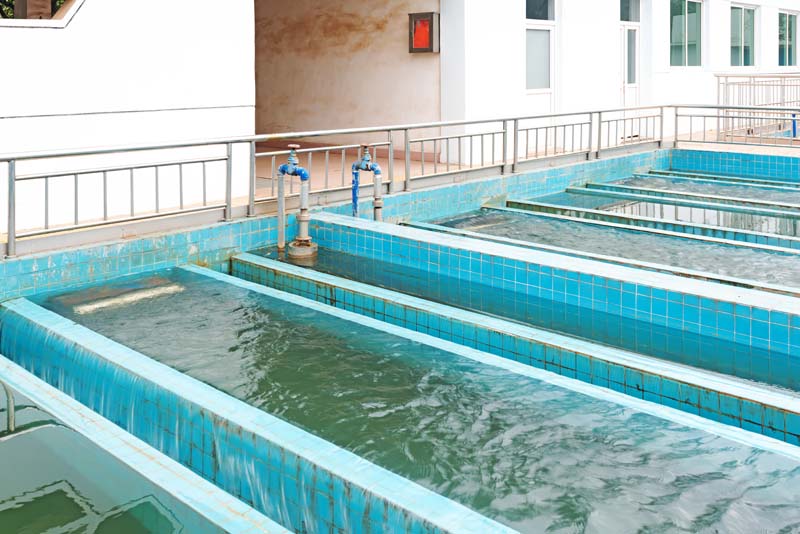 Quelle est la première étape du traitement de l'eau ?